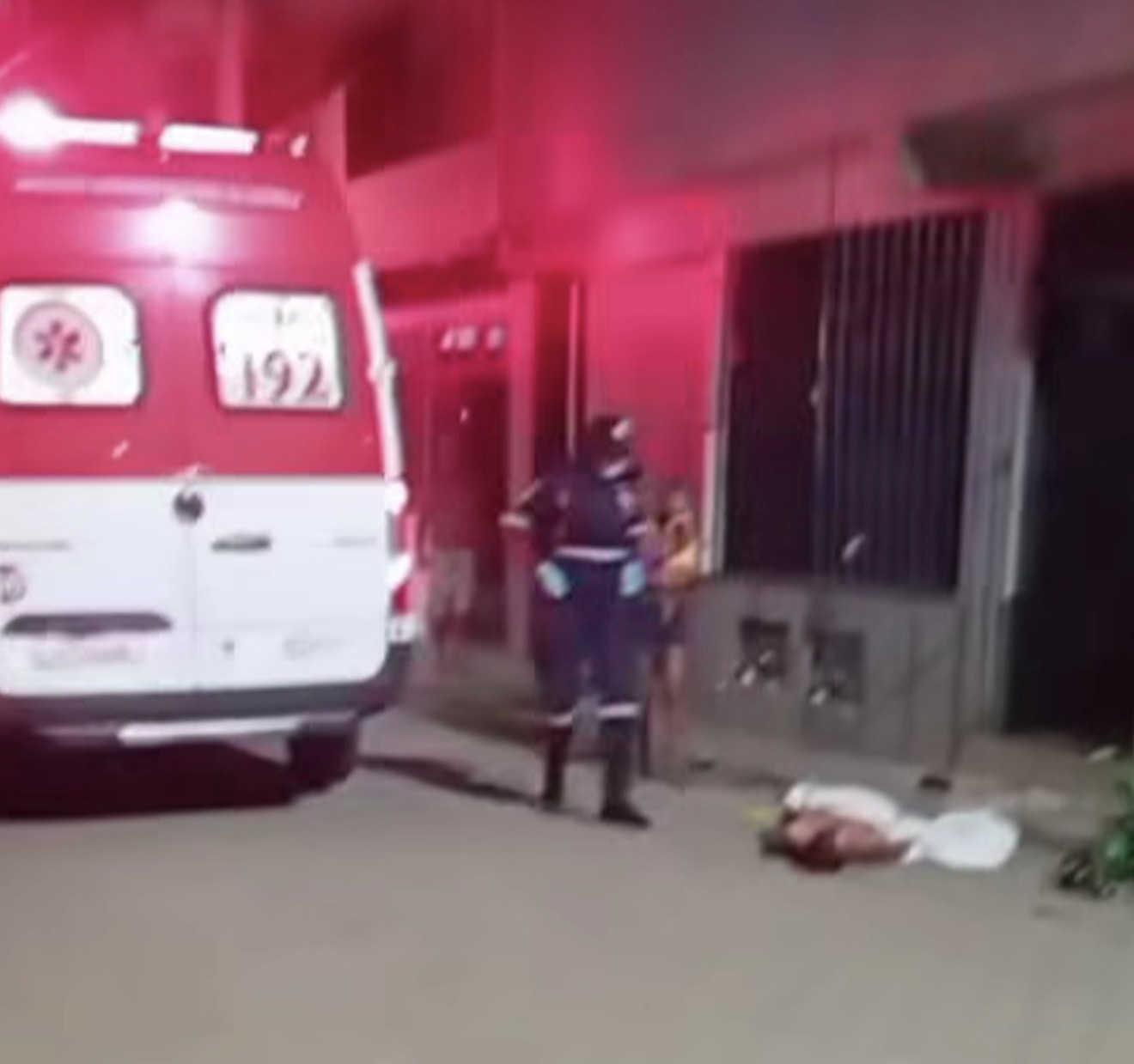 Homem é baleado durante a noite em Piúma e socorrido ao hospital