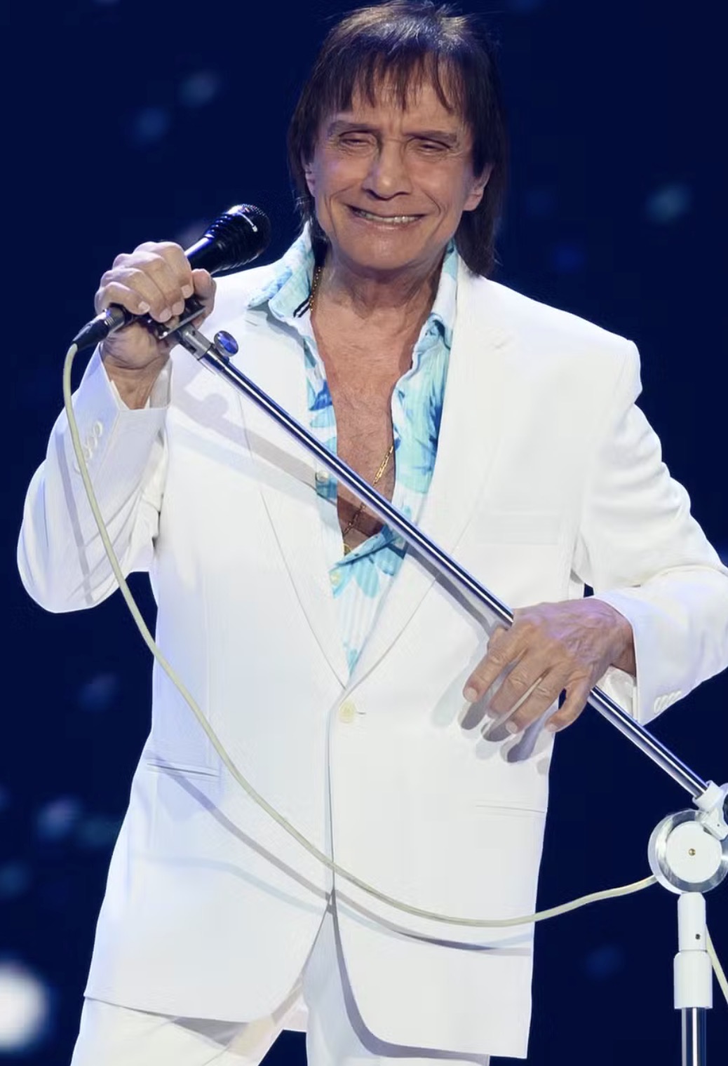 Roberto Carlos celebra 85 anos com show especial em Cachoeiro
