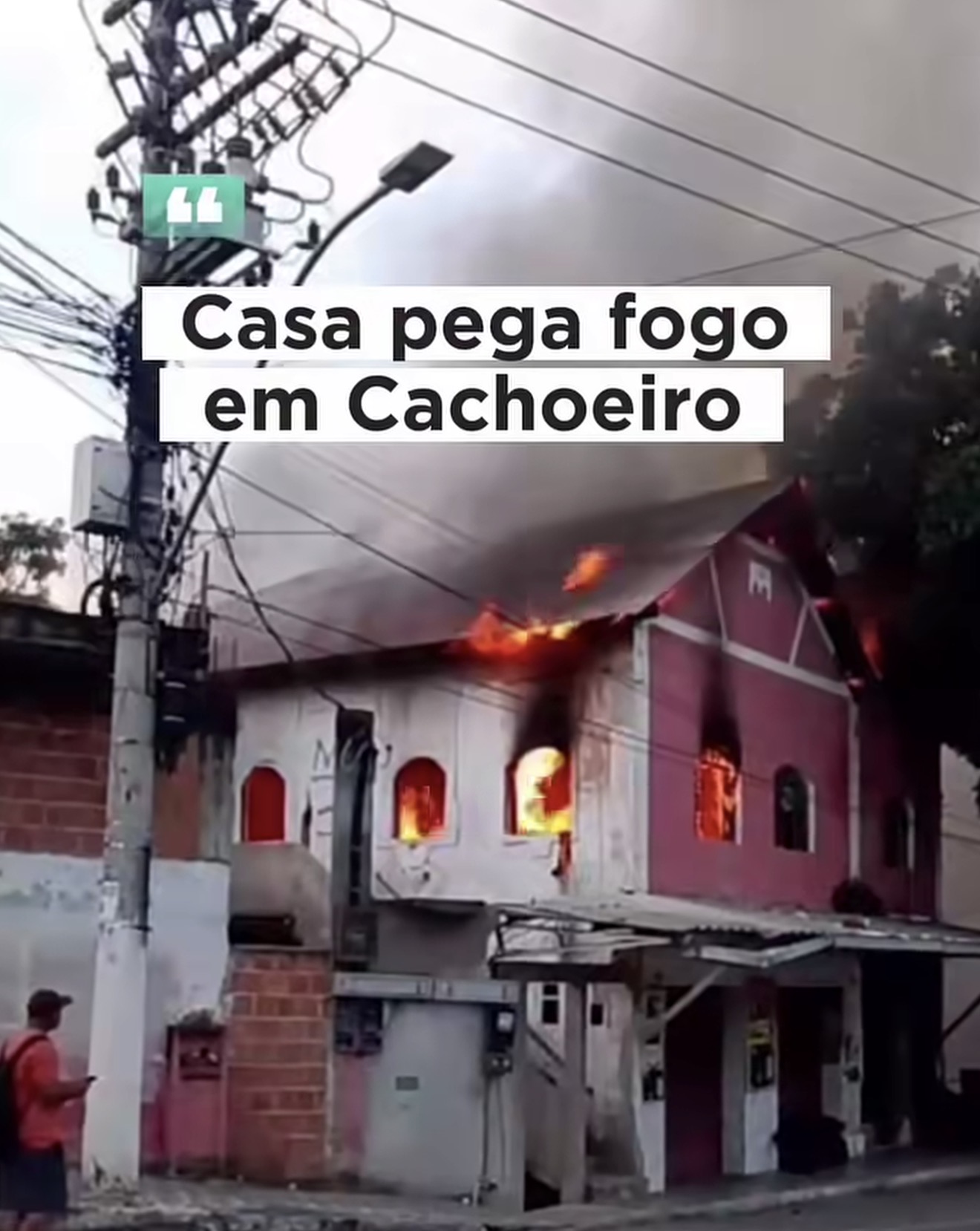 Incêndio atinge residência em Cachoeiro de Itapemirim e mobiliza bombeiros